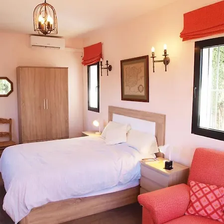 4 Bed Private Pool Bermeja